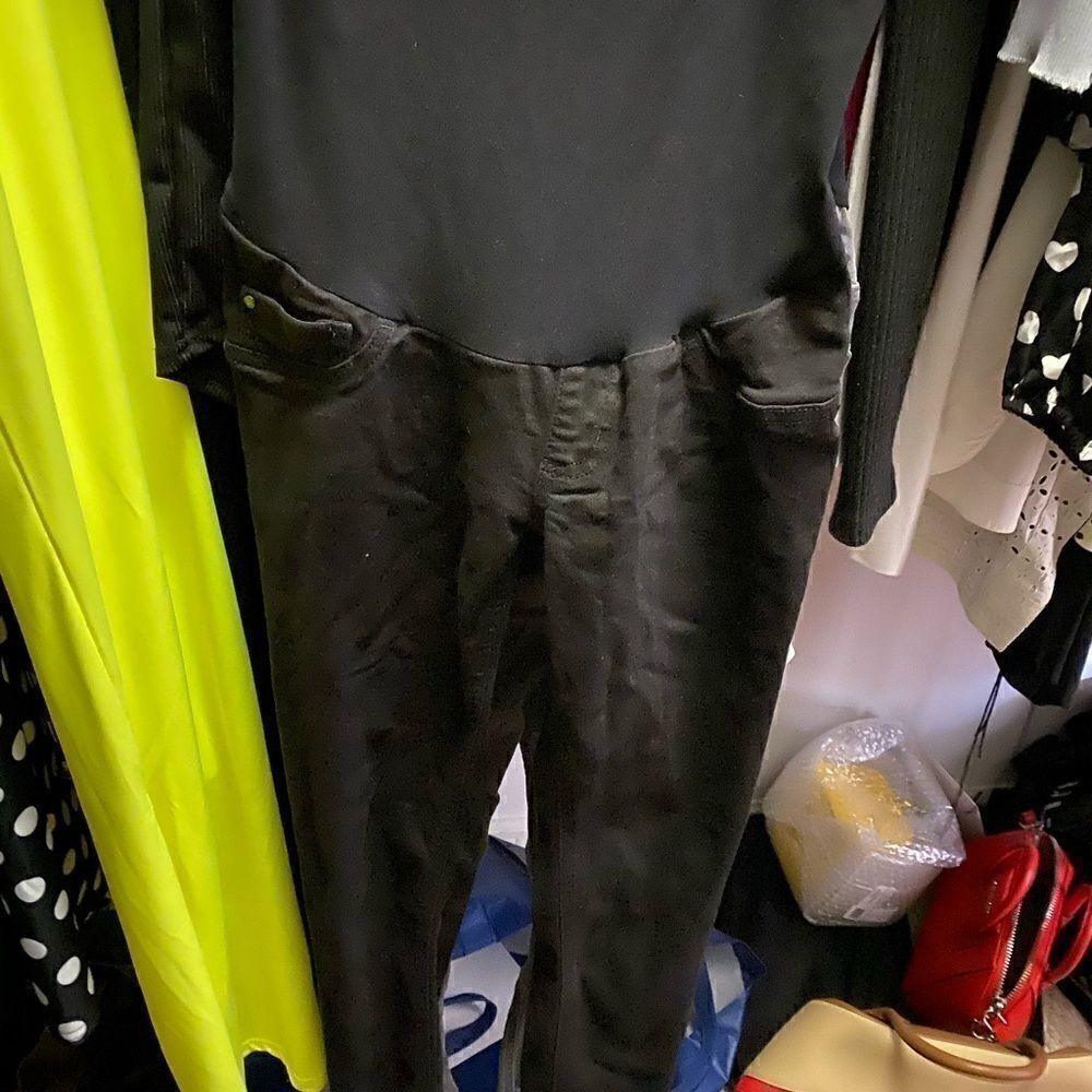 [indigo blue] black skinny maternity jeans EUC. #4 - Picture 4 of 5